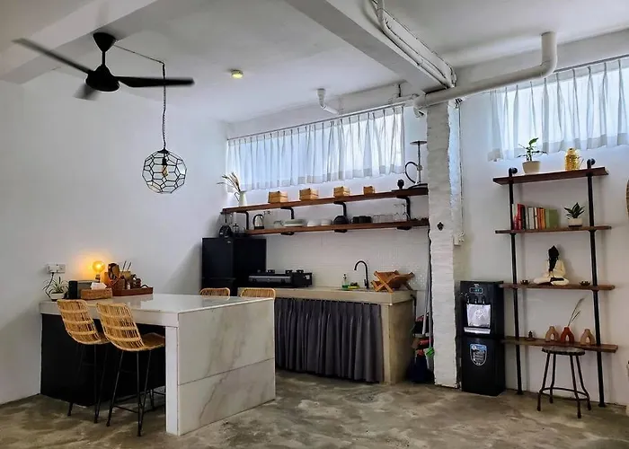 Charming 2 Bedroom Berawa アパート *